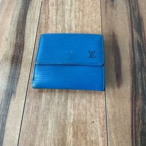 🔥LV Epi Wallet/Crossbody (just add off-brand chain)